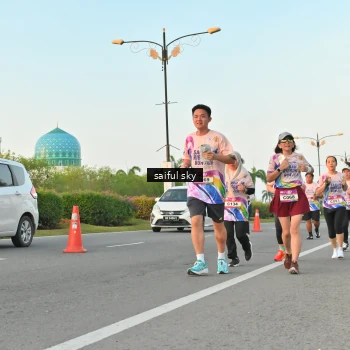 Runner Photo 6071894