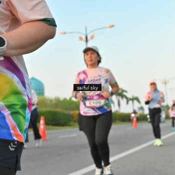 Runner Photo 6071954