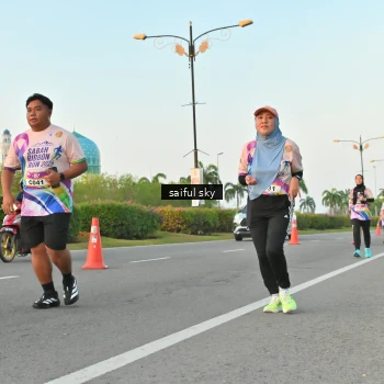 Runner Photo 6071973