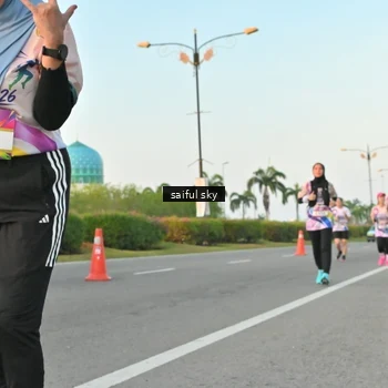 Runner Photo 6071996