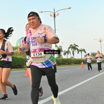 Runner Photo 6072417