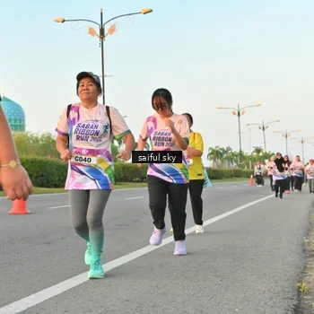 Runner Photo 6072463