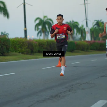 Runner Photo 6073343
