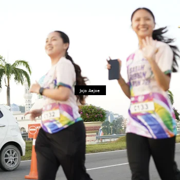 Runner Photo 6073358