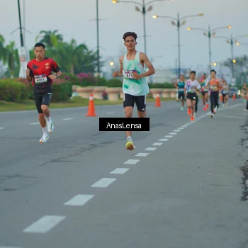 Runner Photo 6073359