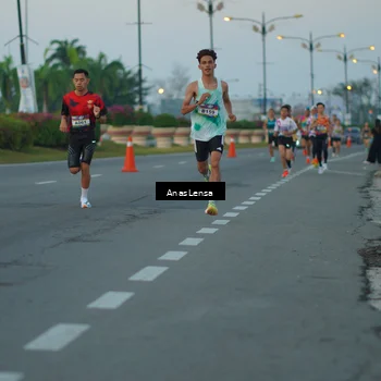 Runner Photo 6073396