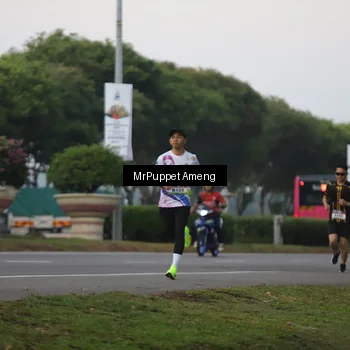 Runner Photo 6073776