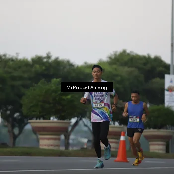 Runner Photo 6073781