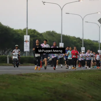Runner Photo 6073812