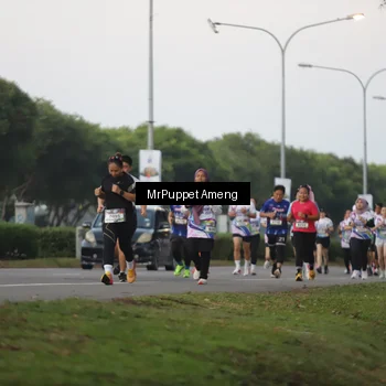 Runner Photo 6073813