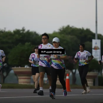 Runner Photo 6073843
