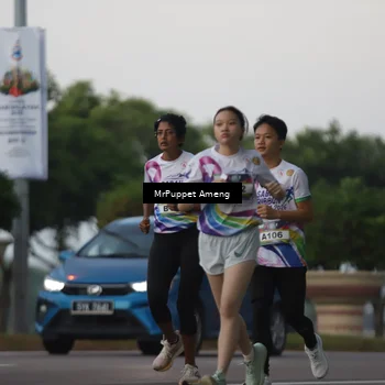 Runner Photo 6073846