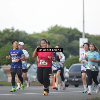 Runner Photo 6073849
