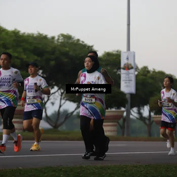 Runner Photo 6073859