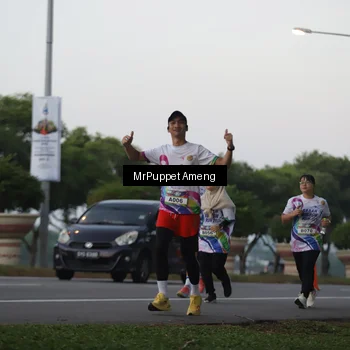 Runner Photo 6073873