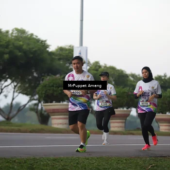 Runner Photo 6073895
