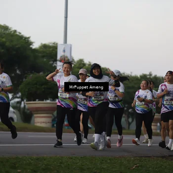 Runner Photo 6073911