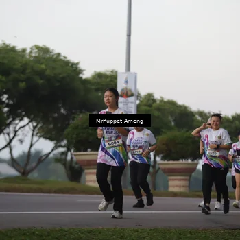 Runner Photo 6073913