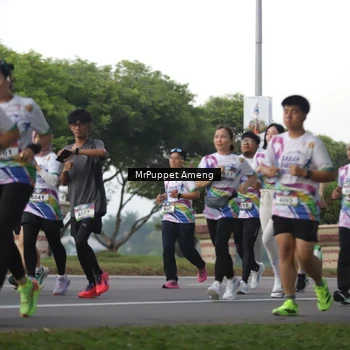 Runner Photo 6073936