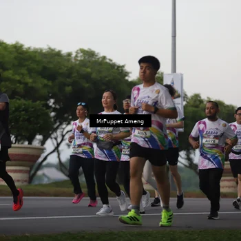 Runner Photo 6073944