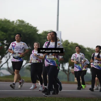 Runner Photo 6073945