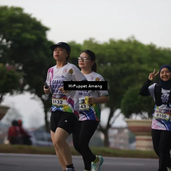 Runner Photo 6074010
