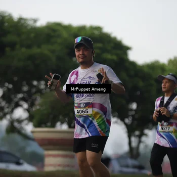 Runner Photo 6074045