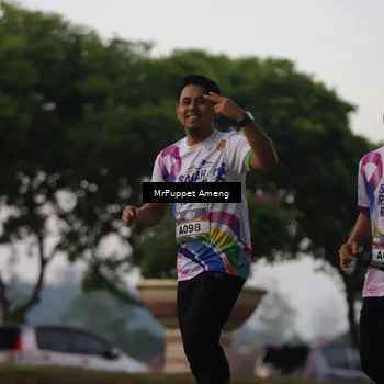 Runner Photo 6074060