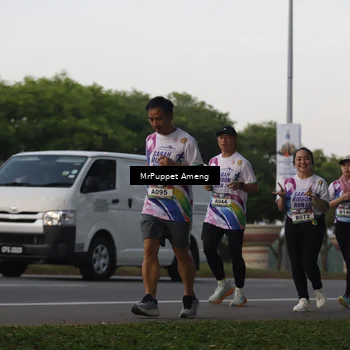 Runner Photo 6074062