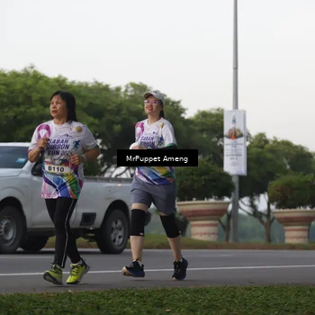 Runner Photo 6074070