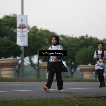 Runner Photo 6074076