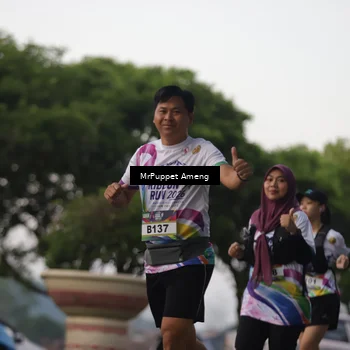 Runner Photo 6074092
