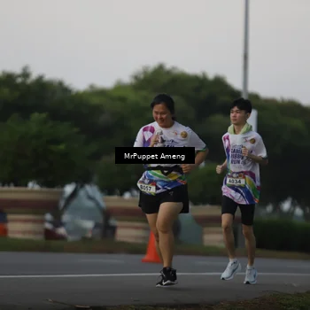 Runner Photo 6074105