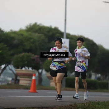 Runner Photo 6074114