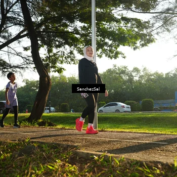Runner Photo 6074118