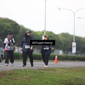 Runner Photo 6074136