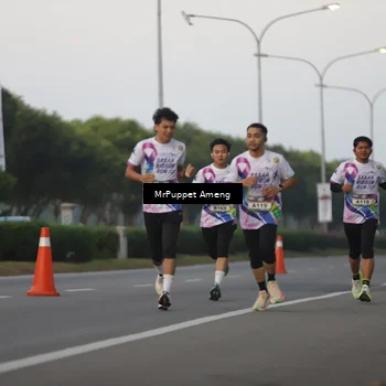 Runner Photo 6074165