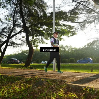 Runner Photo 6074202