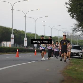 Runner Photo 6074203