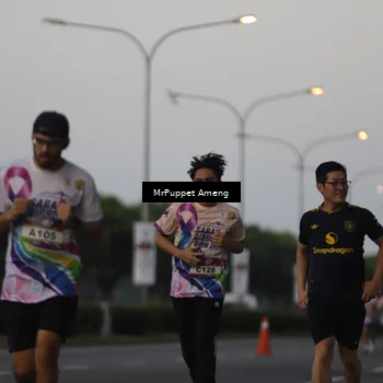 Runner Photo 6074204