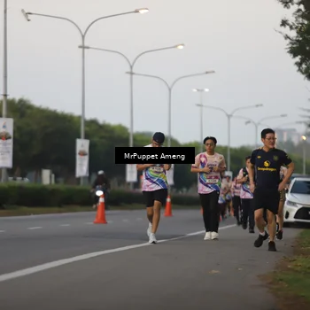 Runner Photo 6074207