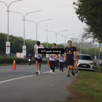 Runner Photo 6074214