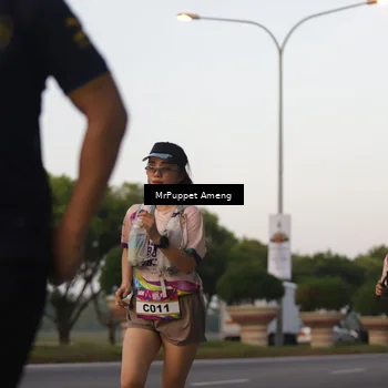 Runner Photo 6074224