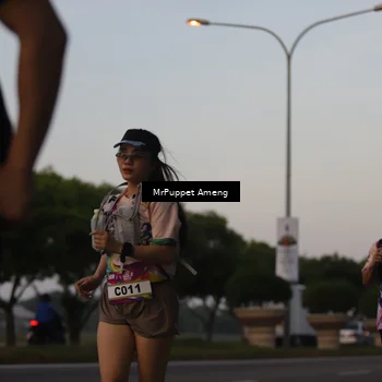 Runner Photo 6074225