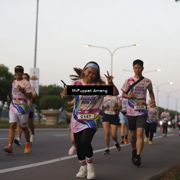 Runner Photo 6074250