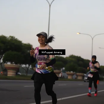 Runner Photo 6074262