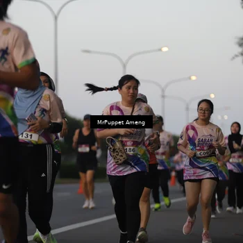 Runner Photo 6074275