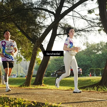Runner Photo 6074312