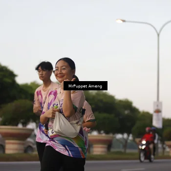 Runner Photo 6074317