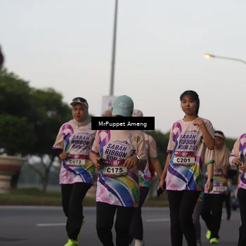 Runner Photo 6074343